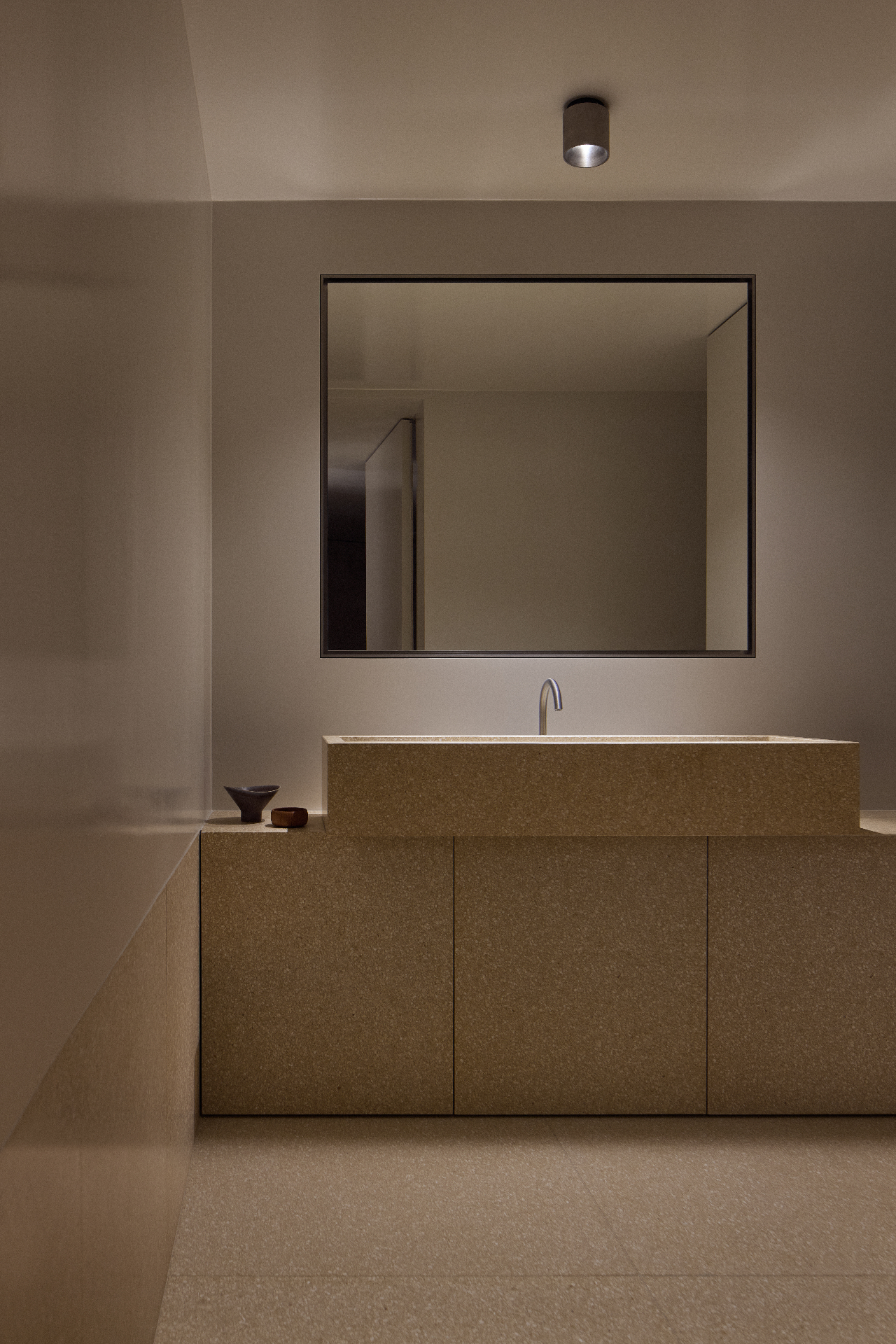 Wastafelmeubel in een serene badkamer